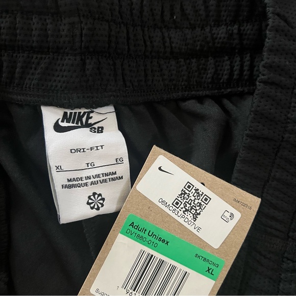 ✔️NWT✔️ NIKE SB Dri-Fit Be True Sunday Shorts - Picture 11 of 11